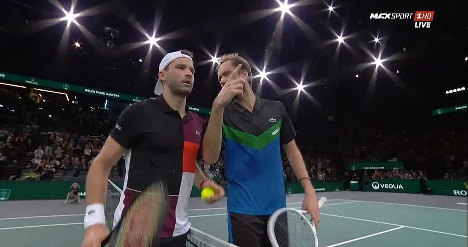 Страхотен Гришо! Медведев е на колене