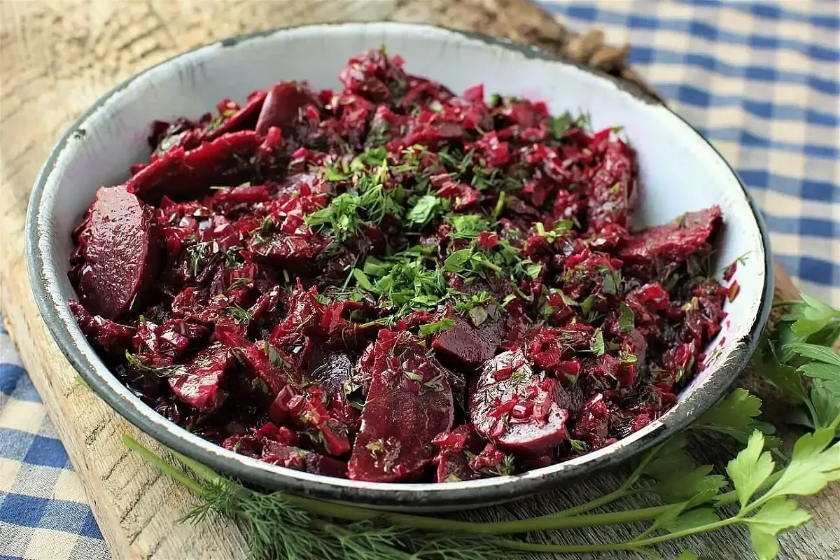 Гостите ви ще искат още и още от тази салата! Вижте рецептата