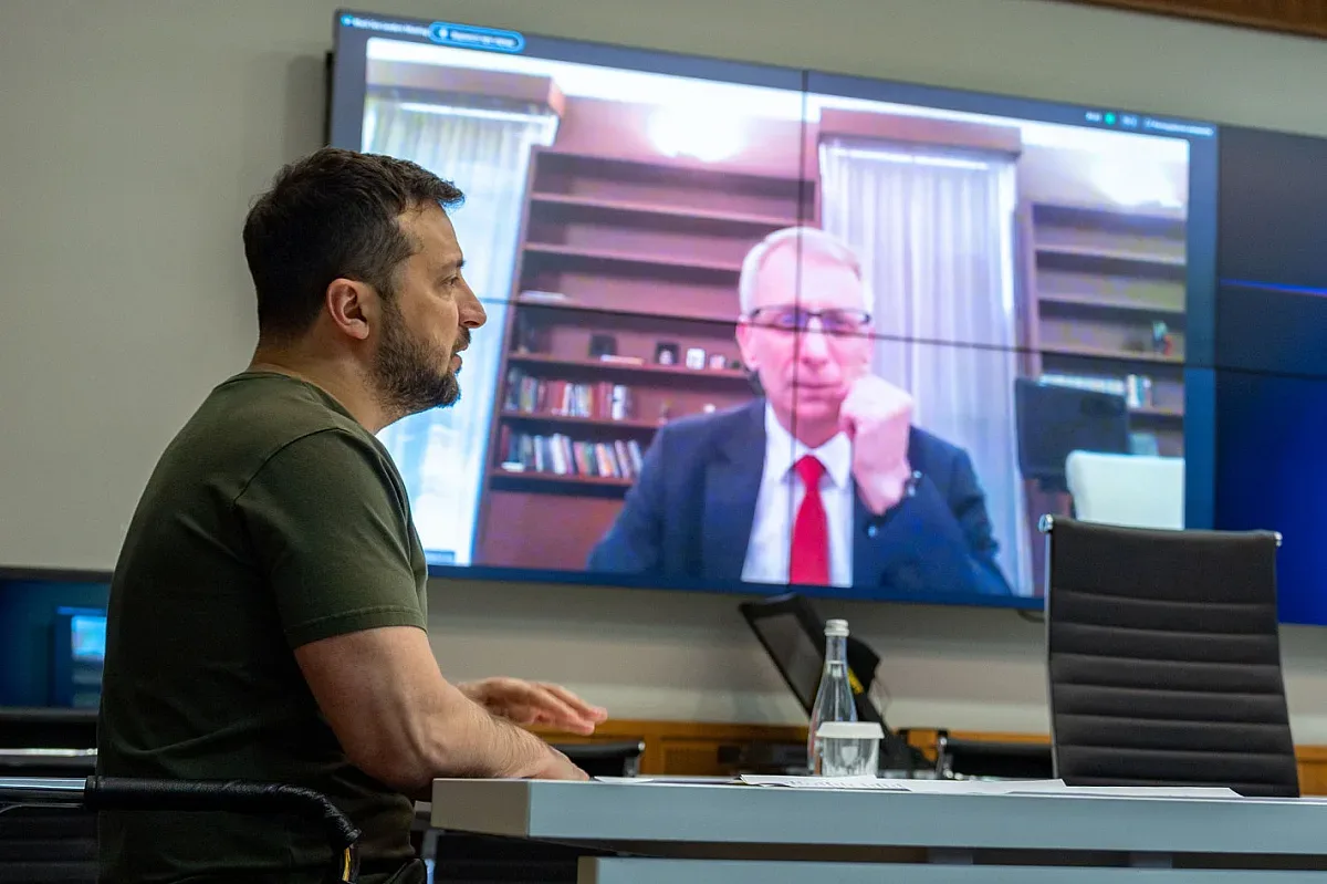 Денков разговаря със Зеленски. Какво се случва в Черно море?