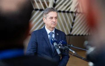 Първа европейска държава наложи оръжейно ембарго на Израел