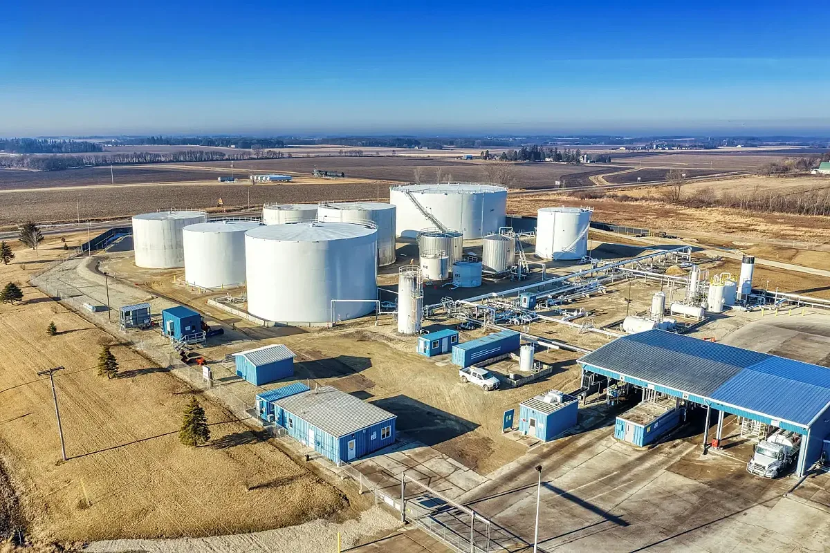 Нов иракски петрол свали цените на световните борси