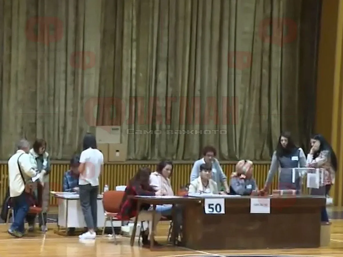 Търновци не спаха, за да са първи пред урните