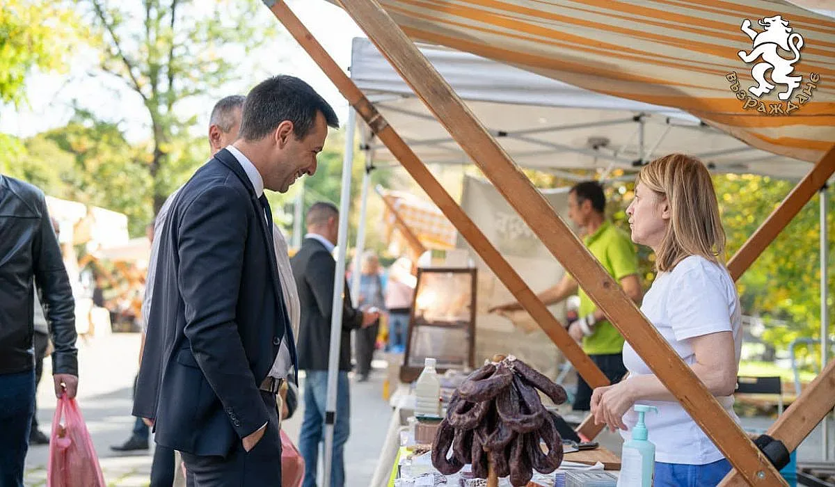 Деян Николов отиде на пазара и онемя (СНИМКИ)