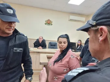 Жена отива на съд за убийство на осиновено дете