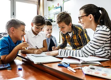 Всички ученици в една смяна? Защо скоро няма да се случи?