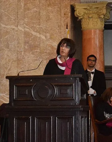 Проф. д-р Веселина Вълканова беше преизбрана за декан на ФЖМК