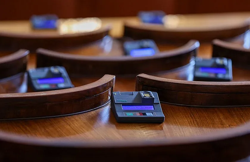 Тече спешна среща на некоалицията! Пуснаха снимка на обсъжданото