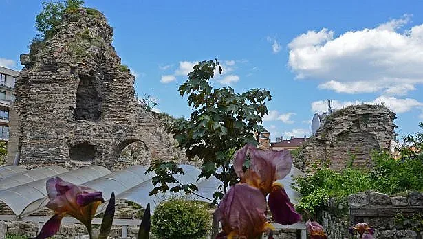 Ново чудо във Варна! Връщат блясъка на Римската кула