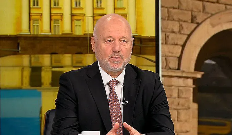 Изненада от Тагарев! Каза какви извънредни мерки се взимат у нас