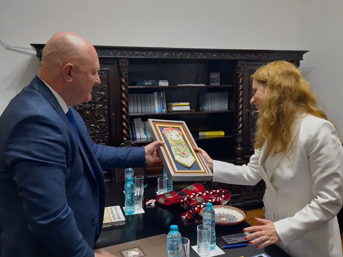 Министрите на образованието на България и Румъния обсъдиха промяната в подготовка на учители