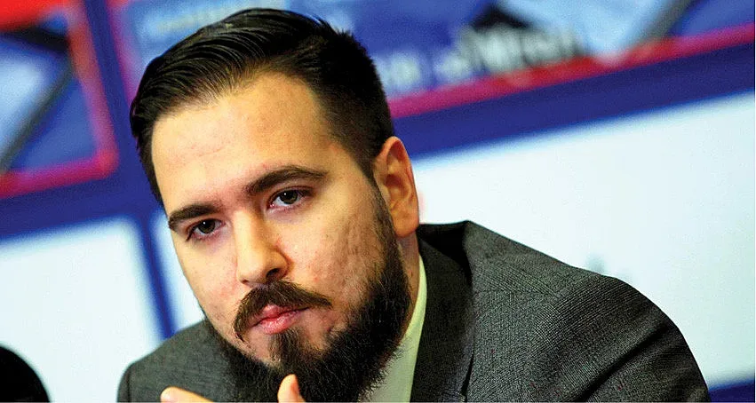 Топикономист с предупреждение: Идва нещо страшно!