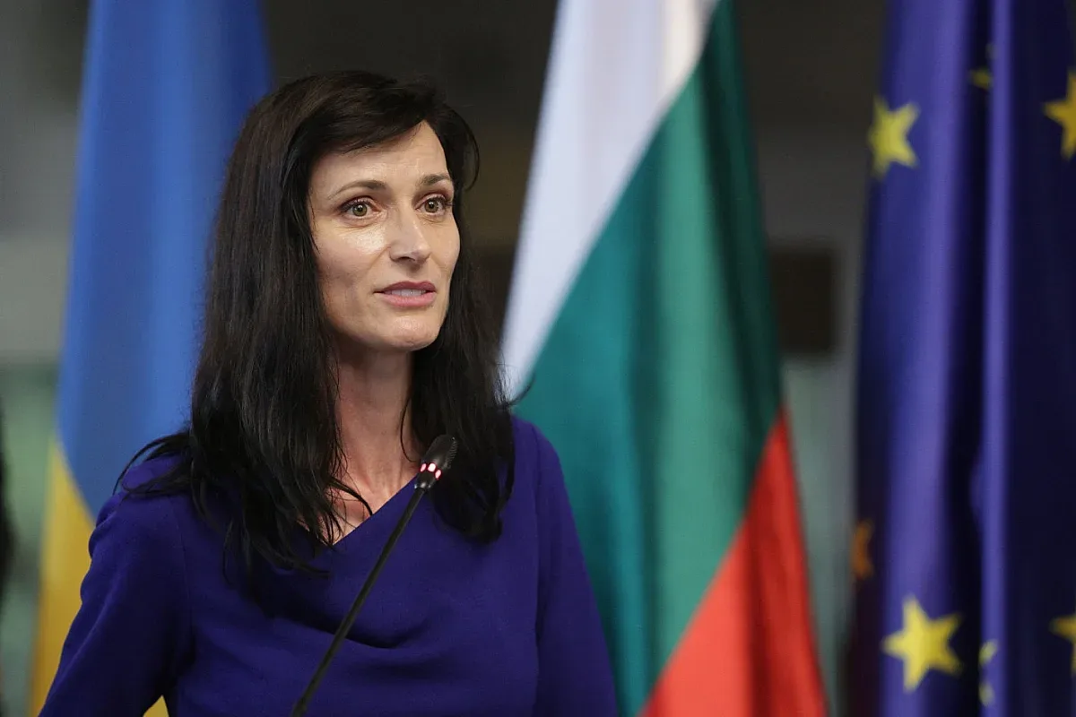 Мария Габриел посрещна френски дипломат, осъди атаката на Хамас