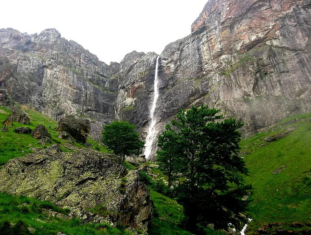 Няма прошка! Уникален водопад остана без вода