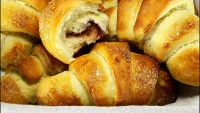 Закуска мечта! Най-вкусните, бързи и лесни кифлички с мармалад