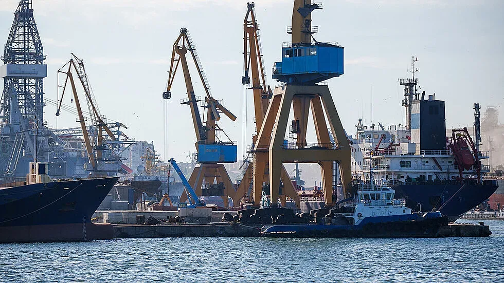 Румънски кораб пострада при руската атака