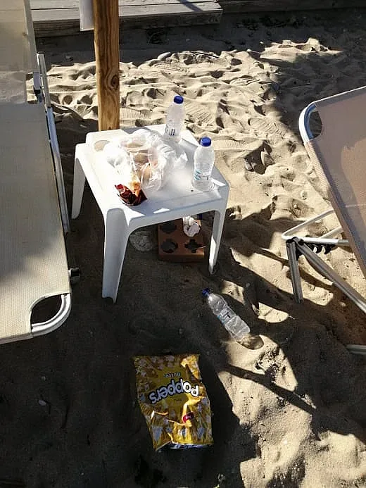 БГ русалки с големи джуки нокаутираха туристите в Гърция!