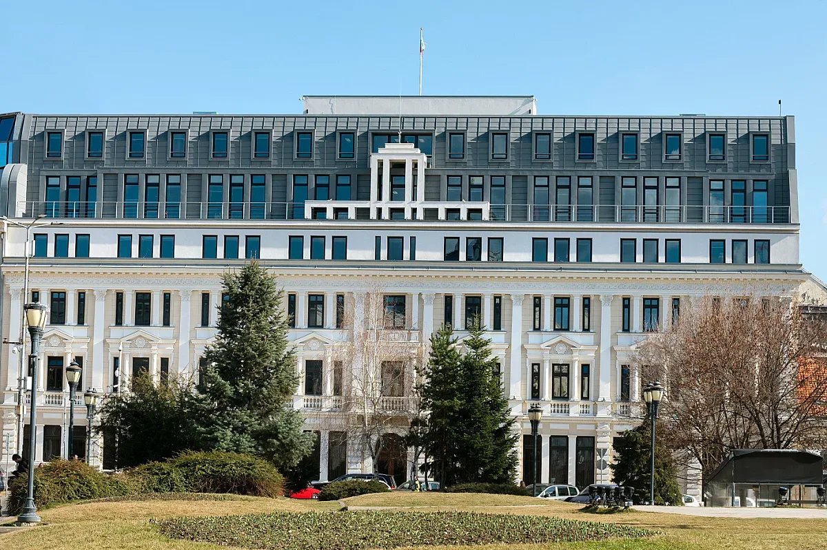 Fitch потвърди рейтинга на ББР: „BBB“ с положителна перспектива