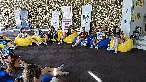 Младежи разработваха природозащитни проекти с подкрепата на Kaufland