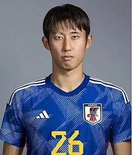 Аякс придърпа японски национал