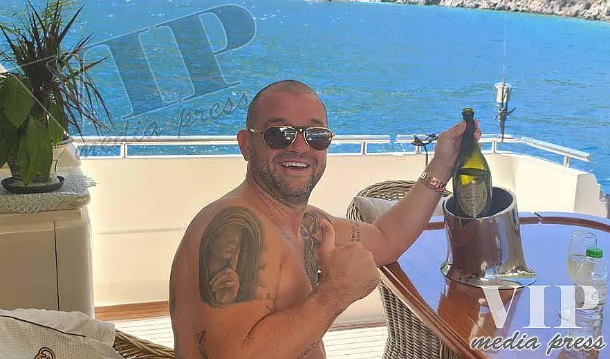 Благоевград се притесни. Къде е милионерът Николай Динков – Нинджата?