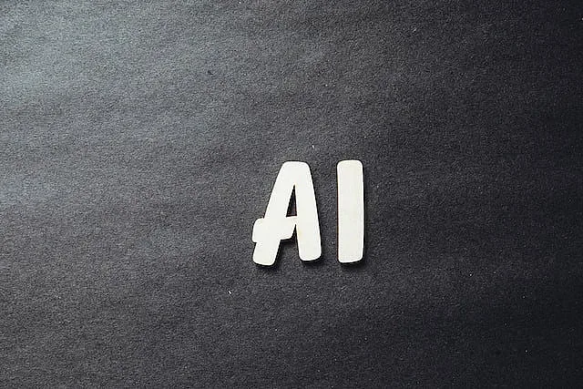 Google създава AI, който предлага житейски съвети