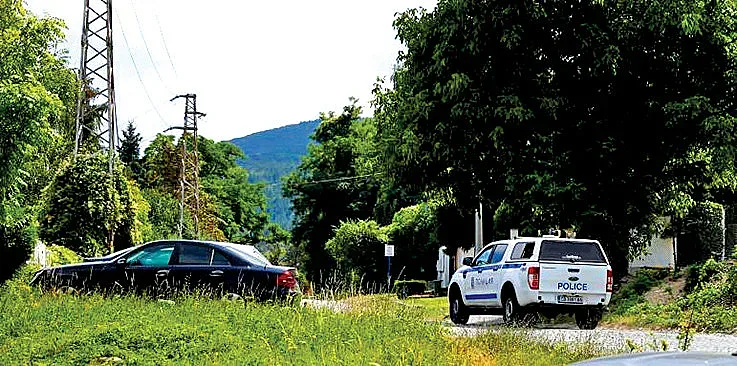 Защо Алексей Петров занемарил охраната си?