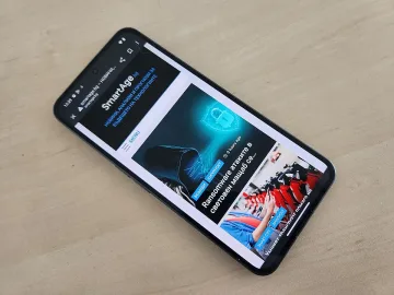 Ревю на Nothing Phone (2) – по-бърз процесор, по-добри камери и усъвършенстван дизайн