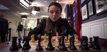 Наша шахматистка с ново амплоа