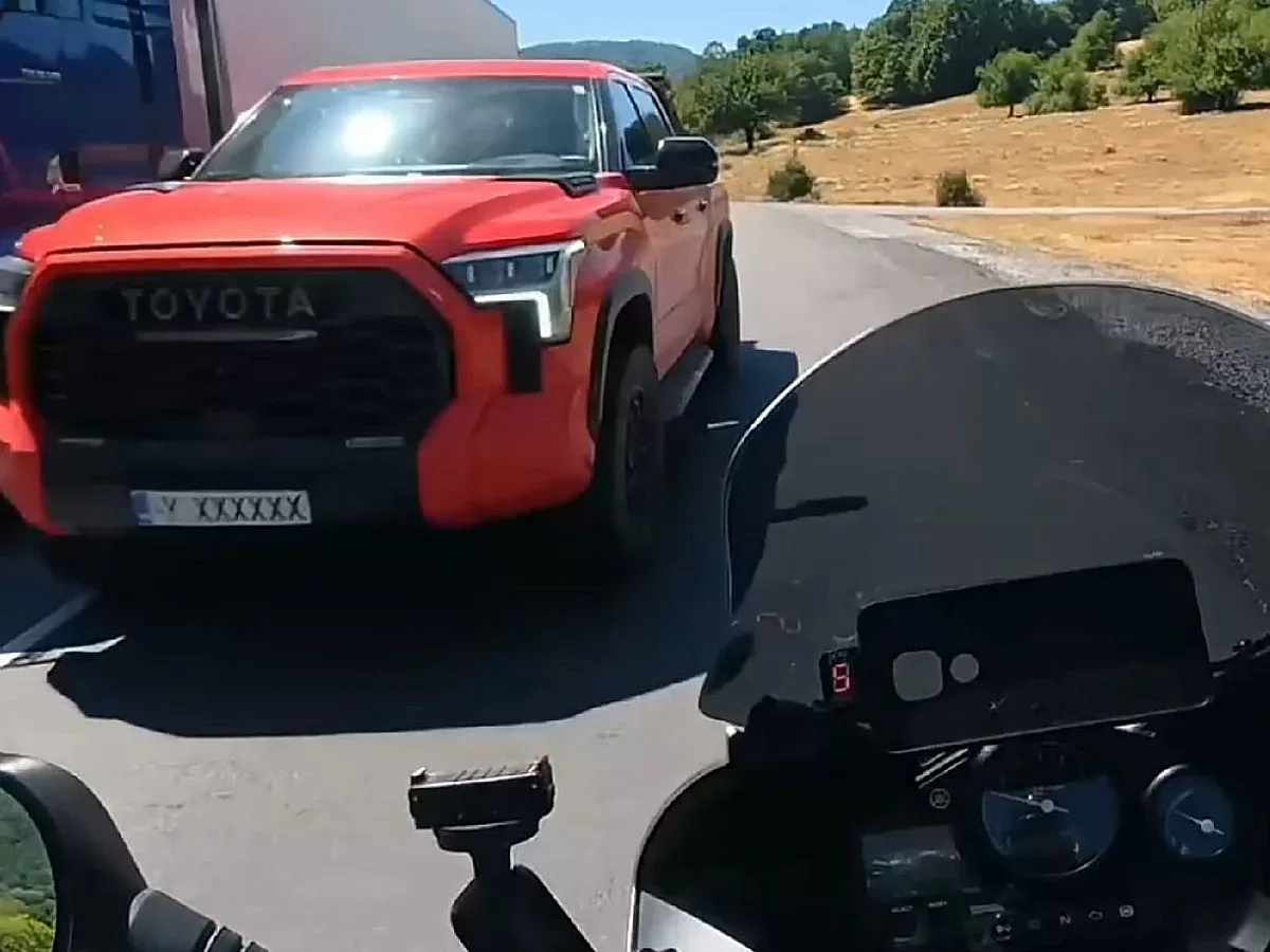 Безумен разказ на моторист! Къде е Динко Вълев