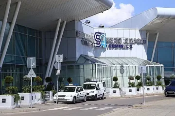 Летище София в капан! Чакат Божков