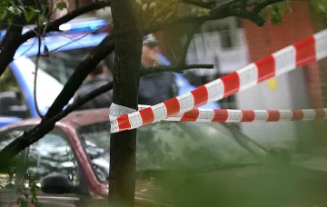17-годишно момиче посегна на баба си