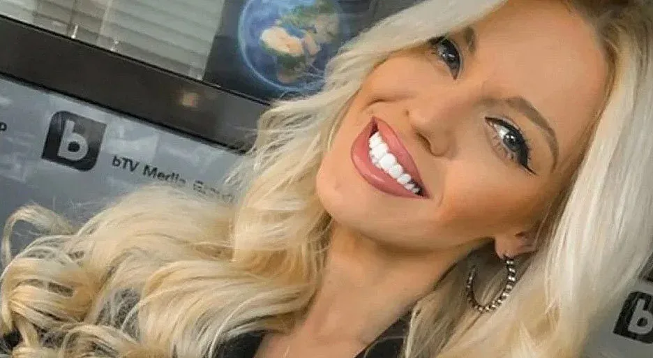 Ето къде почива Натали Трифонова. Роклята й подлуди мъжете СНИМКИ