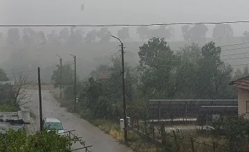 Буря отнесе наш град, градушка смля три  села /СНИМКИ/