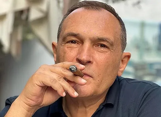 Първият офис на Божков! Изненадата е голяма