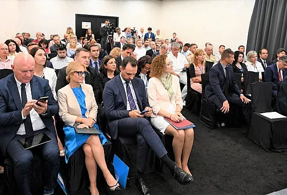 Море от пари в Североизтока. Рестарт на работните места