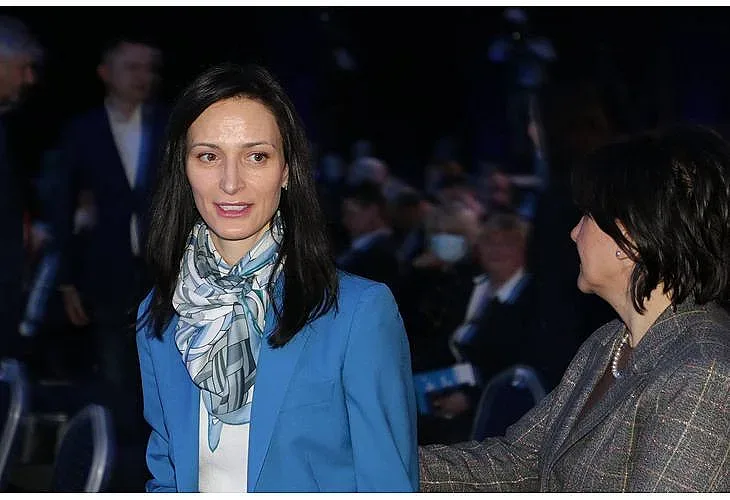 Неочаквано от ГЕРБ! Къде е Мария Габриел?