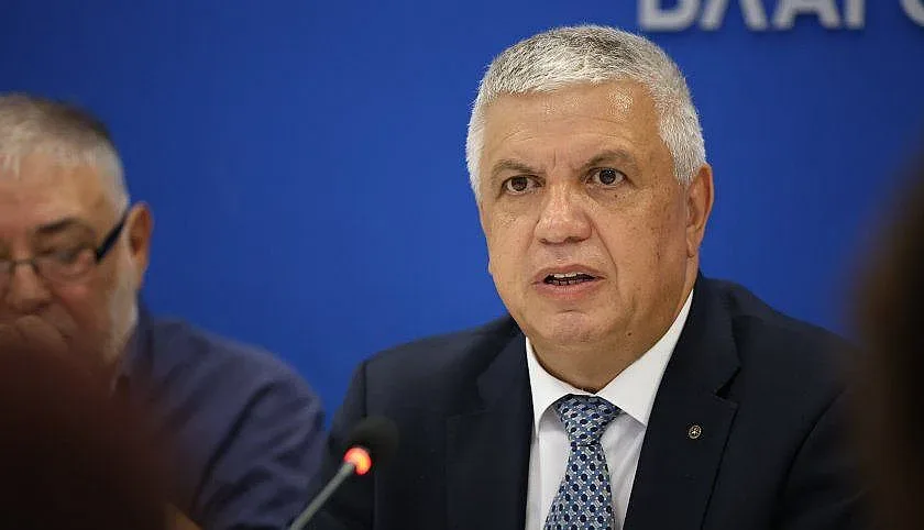 Легендарен кмет разбуни Благоевград. Зам.-министър скача в боя