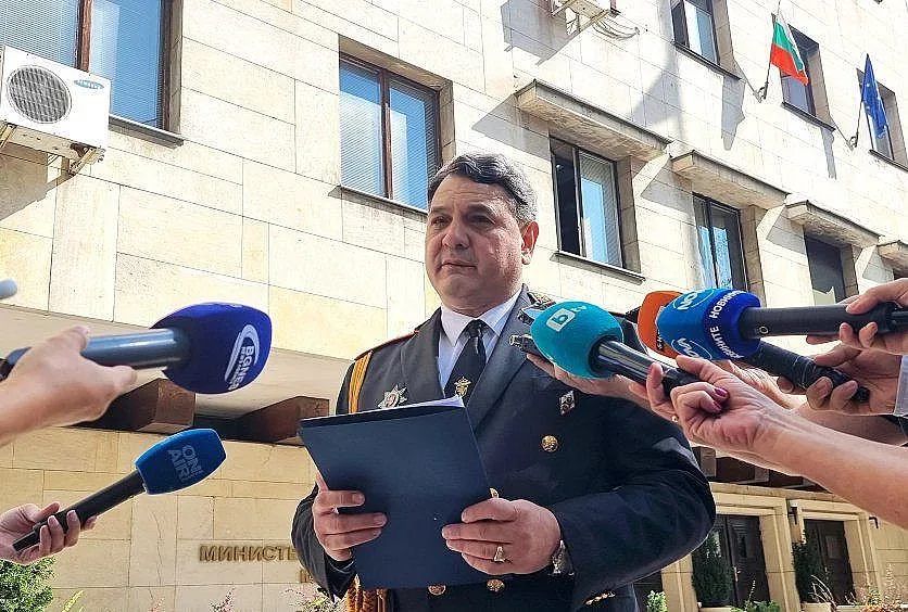 Главният секретар на МВР хвърли оставка, но ще я приеме ли Радев