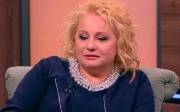 Тони Димитрова излиза на сцена. Турнето "Обич" се спира в Стара загора