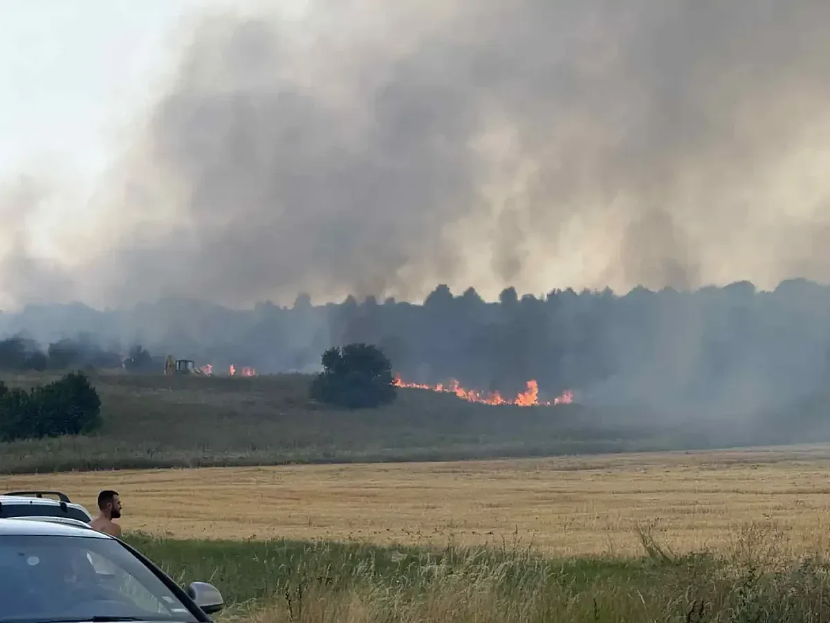 Втори пожар в София. Пламъците са огромни