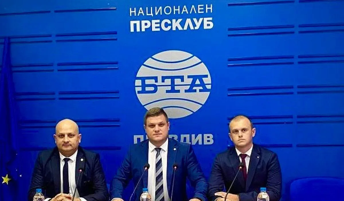 "Възраждане" пуска още двама депутати за кметове