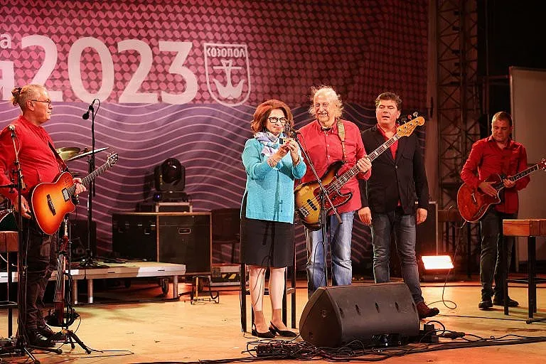 С градндиозен рок концерт закриха Аполония 2023