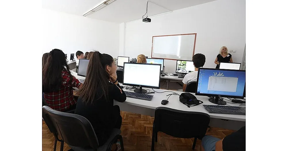 Голяма промяна за учениците! Как ще бягат от час?