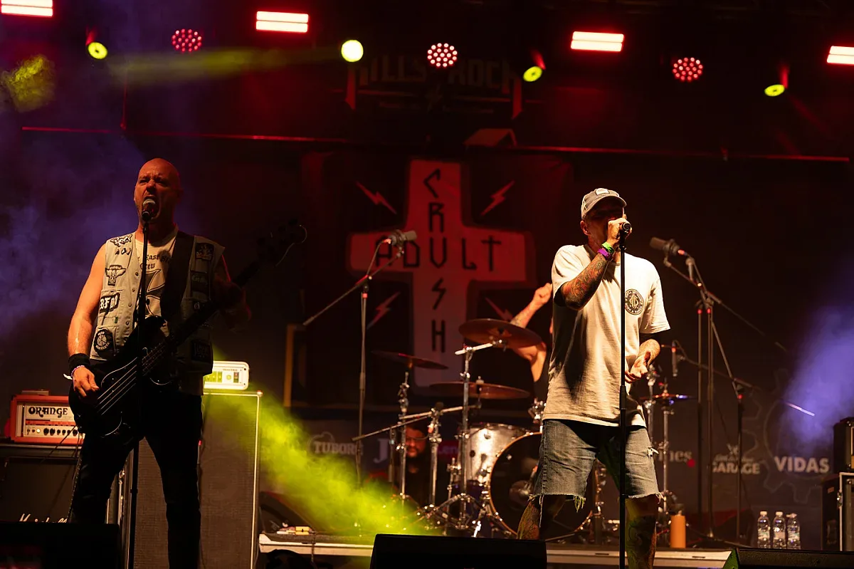 От тежък хедбенг до бели гълъби - HILLS OF ROCK 2025 продължи с още един паметен ден