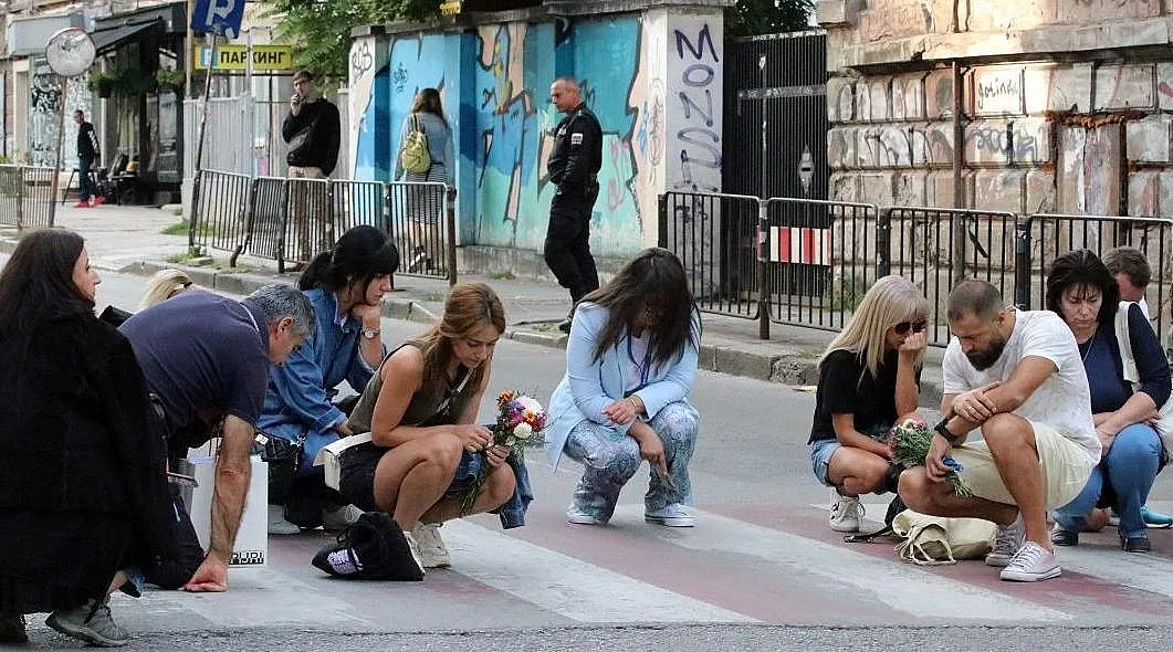 Протестиращи излизат по улиците в памет на прегазения Филип