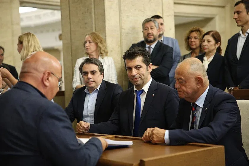 ВИП персони регистрираха ПП-ДБ за местните избори