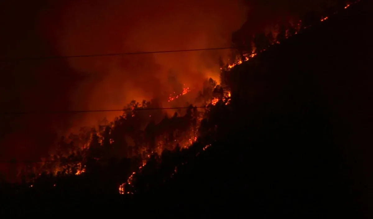 Големи пожари на места в България! Вижте последните новини