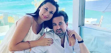 Изненада! Коя звезда се събра отново с мъжа си СНИМКИ