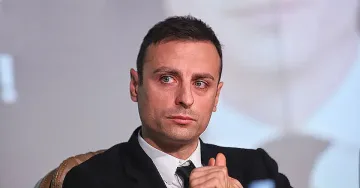 Бербатов каза кой ще управлява българския футбол, ако поеме БФС
