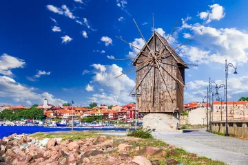 Исторически балотаж в любим курорт